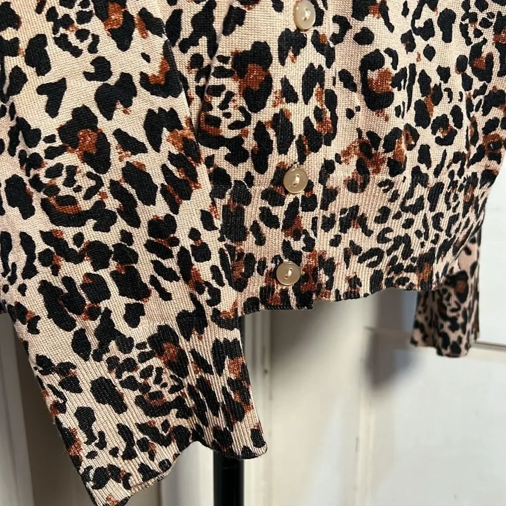 Fall Closet Staple! Leopard Pattern Cardigan - EUC! Time and Tru Women's Large
